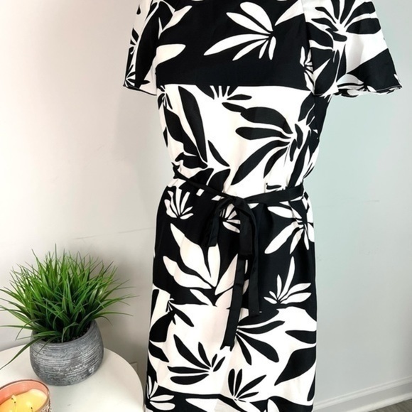 Tahari womens black and white Reverse Print Shift Dress size 4 - Picture 8 of 14